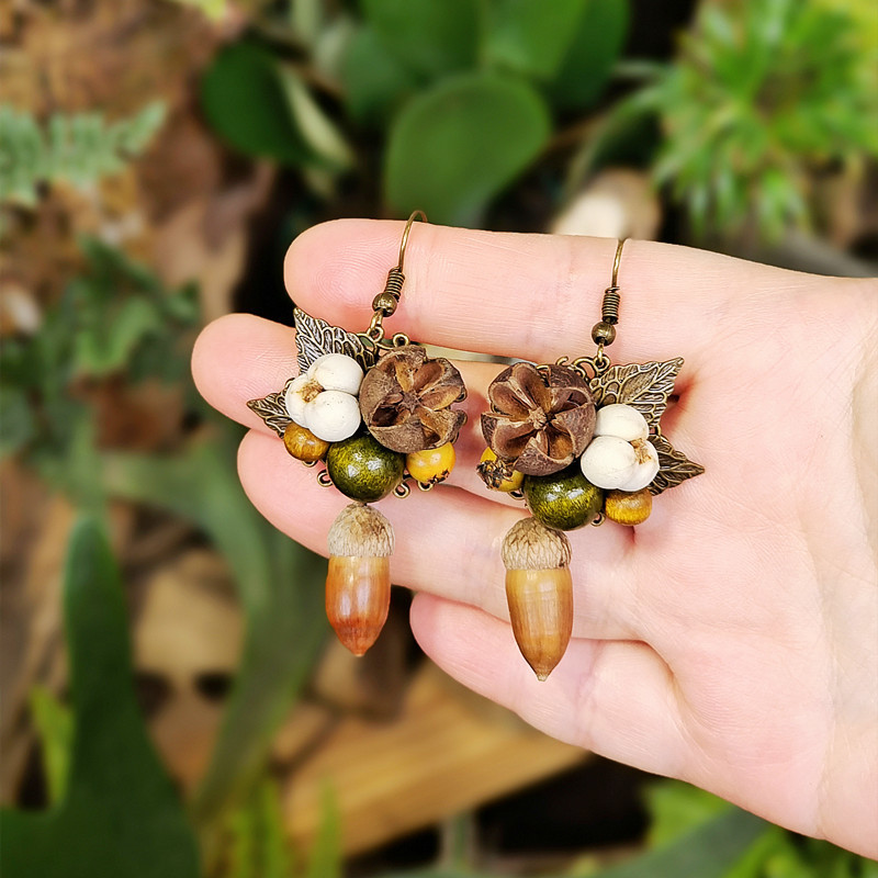 Vintage Fashion Wholesale - Vintage Wooden Plant Earring Unique Acorn