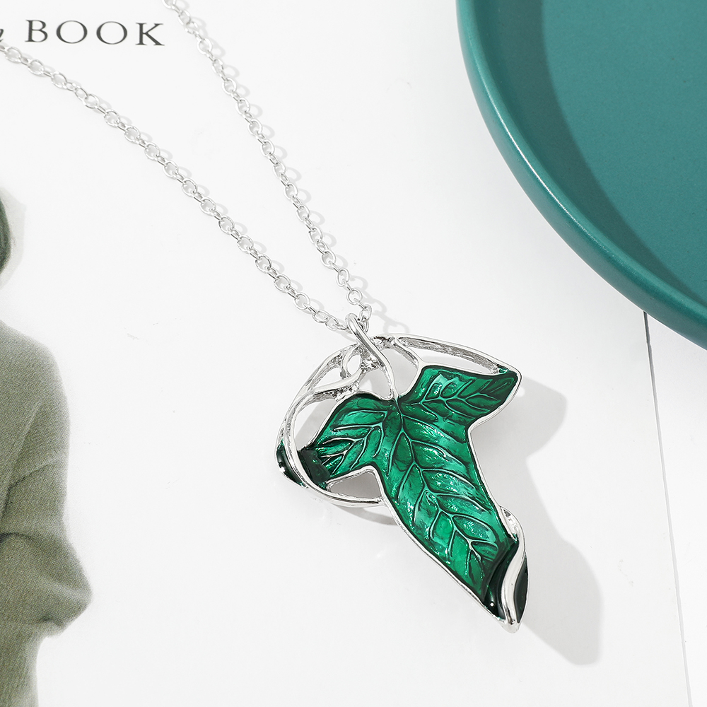 Vintage Green Leaf Pendant Nec - Vintage Fashion Show ulasan dan harga